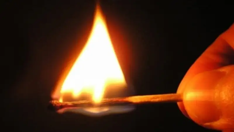 В Караганде в жилом пятиэтажном доме произошел пожар, погибли дети