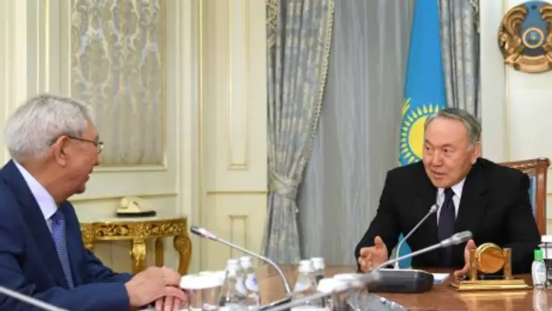 Назарбаев поздравил видного общественного деятеля РК М.Жолдасбекова с юбилеем