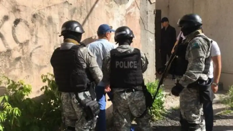 Появились видео и фото задержания членов ОПГ, занимающихся незаконным оборотом нефти