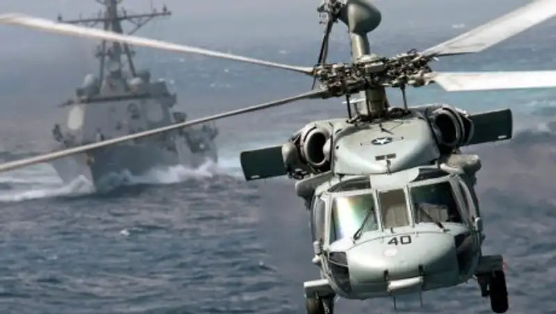 В США военный вертолет упал в реку