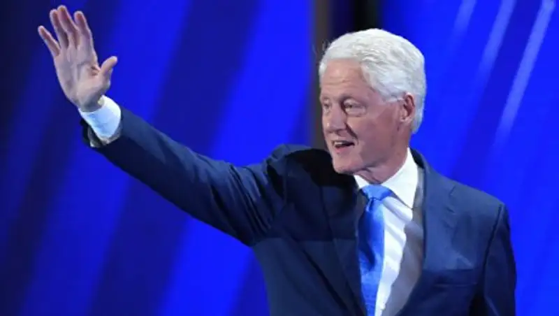 В Сети высмеяли Клинтона