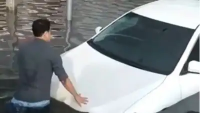 кадр из видео, фото - Новости Zakon.kz от 06.08.2018 14:07