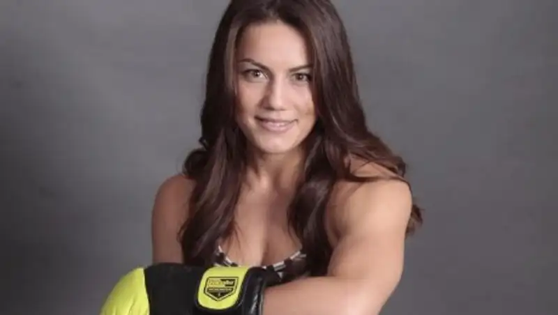 Фируза Шарипова поборется в декабре за титул WBC Silver