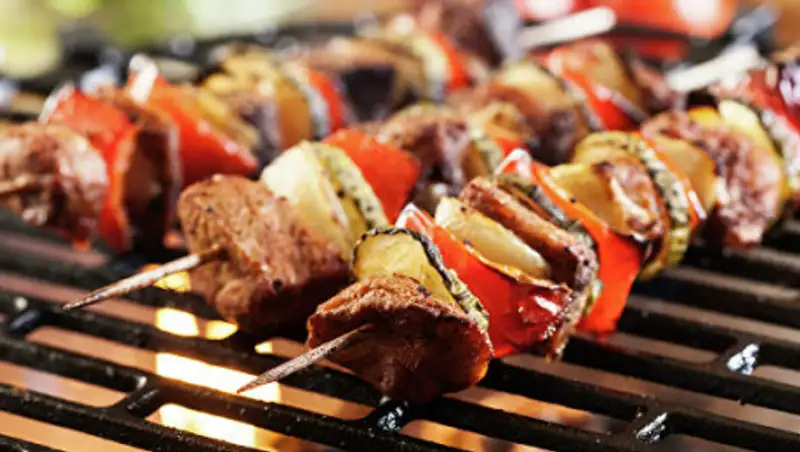 Жители Тараза сняли коттедж для отдыха во время карантина