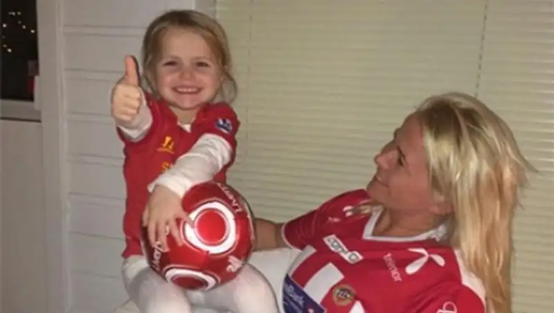 «Ливерпуль» пригласил в гости названную в честь гимна клуба девочку
