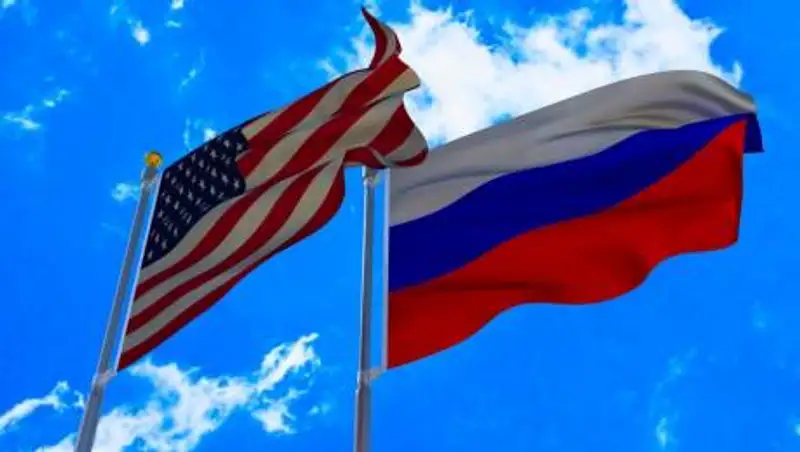 Экс-министр рассказал, как предотвратил гуманитарную катастрофу в России