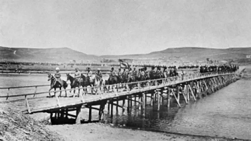 Премьер Франции подтвердил намерение бороться против попыток отрицания геноцида армян