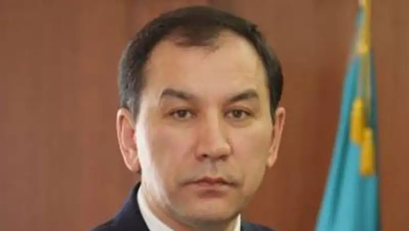 Зарплата акима Карагандинской области составляет 516 тысяч тенге, фото - Новости Zakon.kz от 25.10.2013 21:47