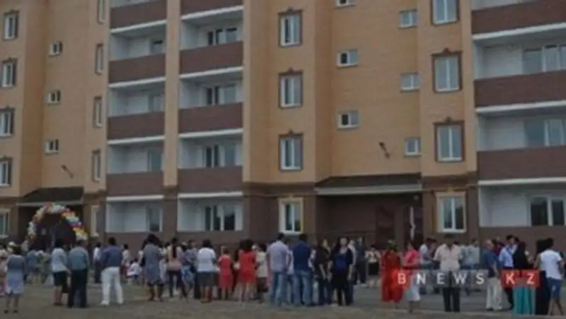 В Аксае ЗКО 90 молодых семей получили квартиры