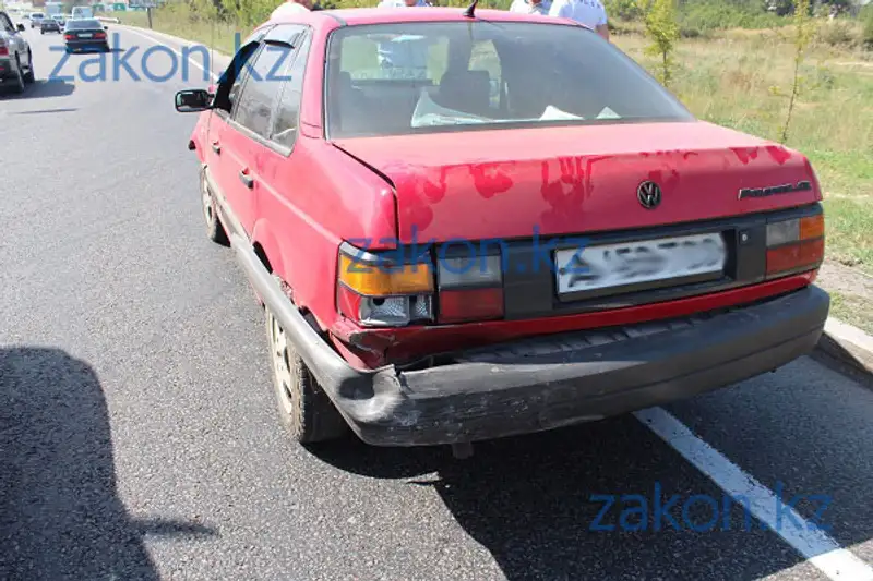 Крупное ДТП произошло сегодня утром в Алматы на Восточной объездной (фото) Крупное ДТП произошло сегодня утром в Алматы на Восточной объездной (фото), фото - Новости Zakon.kz от 22.08.2013 19:51