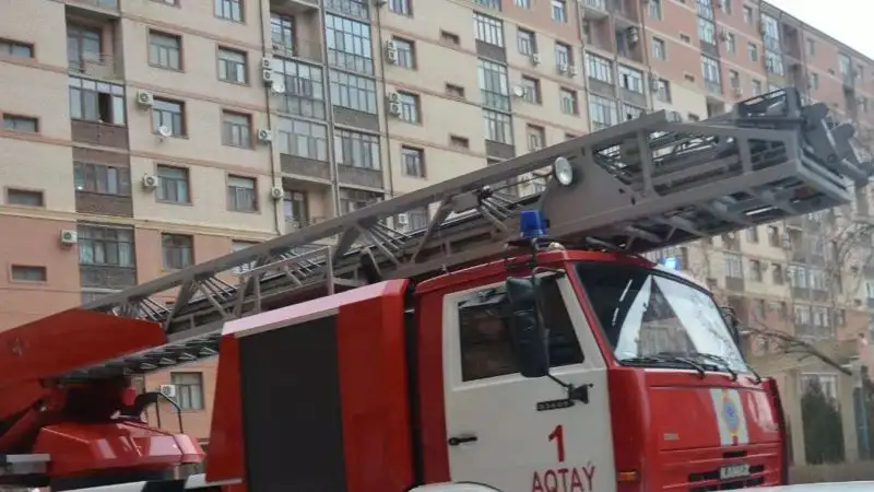 За неделю спасатели Актау вызволили из запертых квартир четверых детей