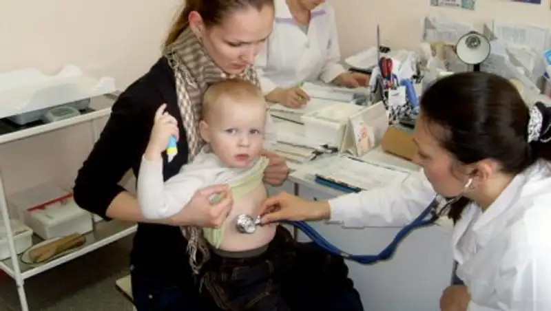 В казахстанские больницы вернут педиатров 