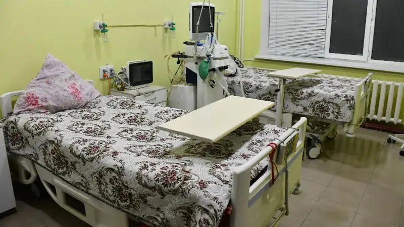 127 казахстанцев продолжают лечиться от КВИ в стационарах