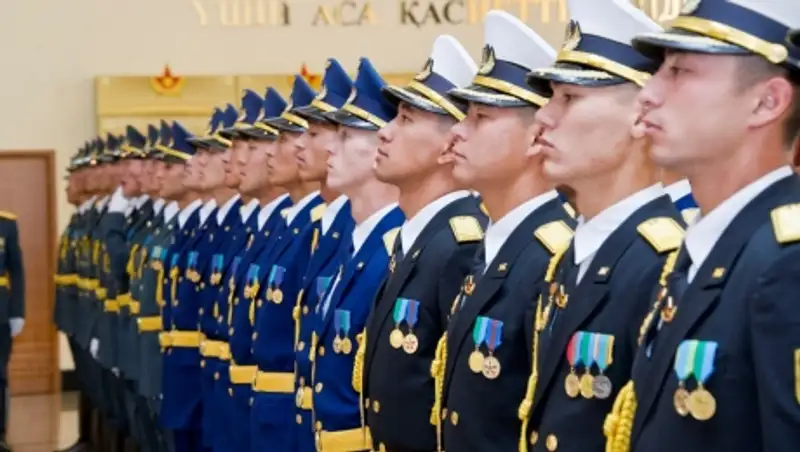 Военнослужащих освободили от уплаты обязательных пенсионных взносов