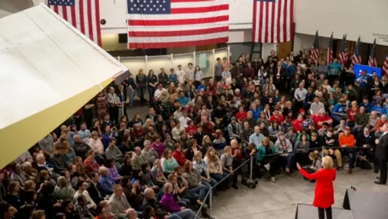 CNN: миллиардер Сорос пожертвовал на президентскую кампанию Клинтон $6 млн