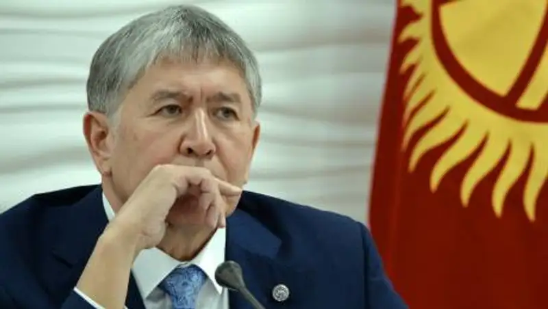 Атамбаев не пришел на встречу со своими сторонниками