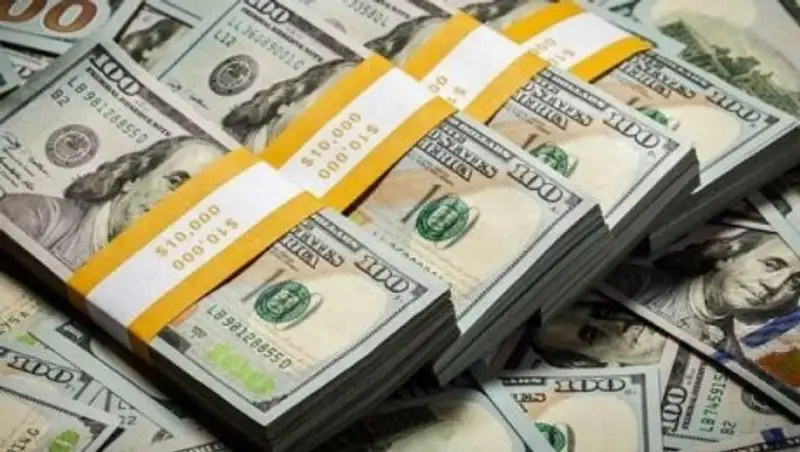 В Узбекистане с 1 октября граждане смогут покупать валюту