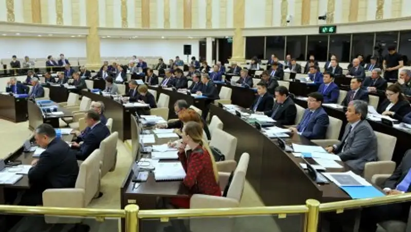 Султанов: Поступления бюджета за 2016 исполнены на 100,2%