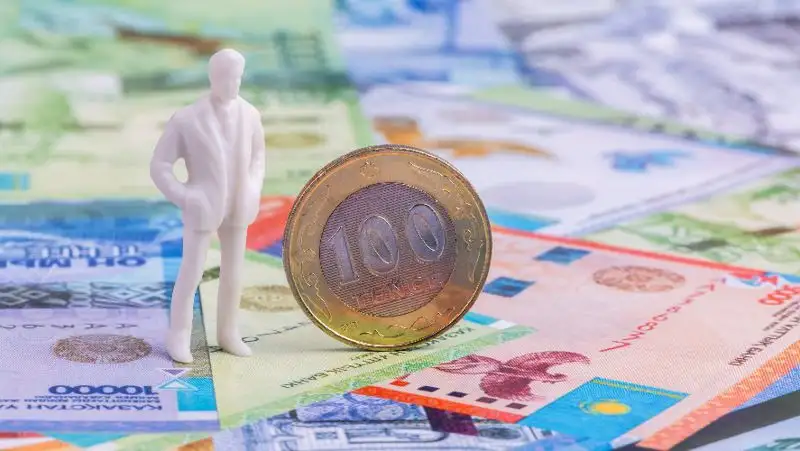 Расходы казахстанцев за год выросли на 15%