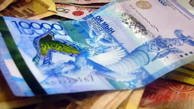 Депутаты прогнозируют снижение зарплат после принятия нового пенсионного закона