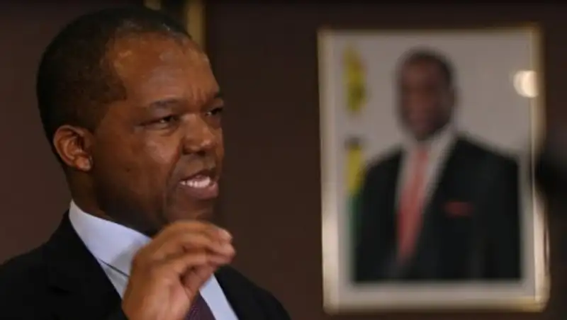 Зимбабве собирается отказаться от доллара