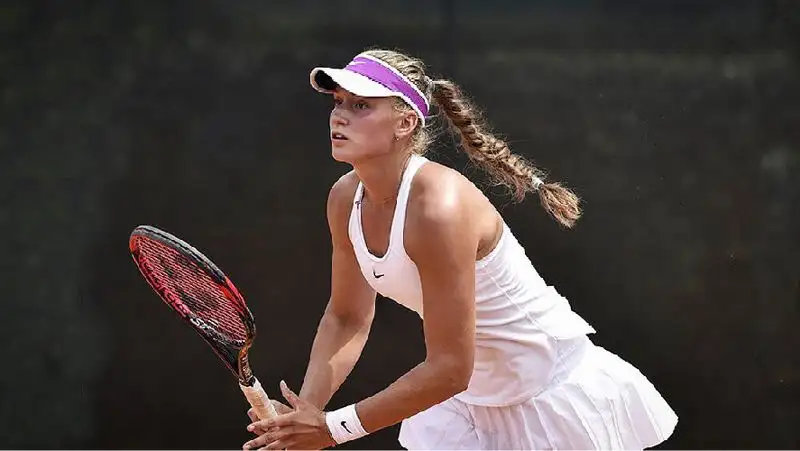 Елена Рыбакина проиграла россиянке Дарье Касаткиной на турнире WTA 500