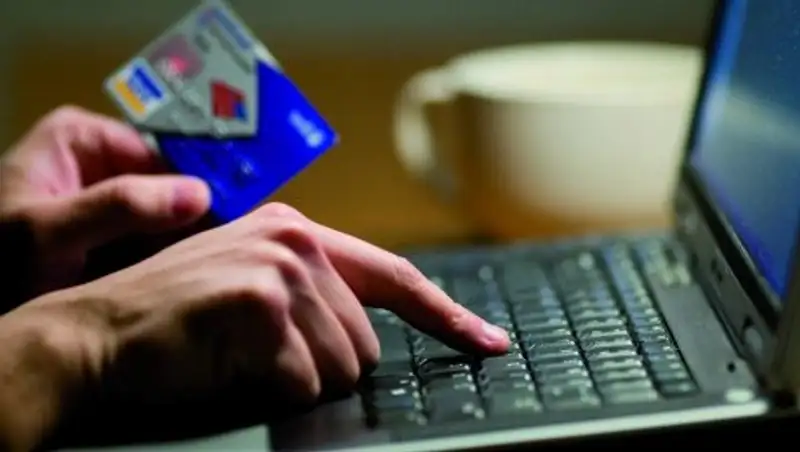 Крупные суммы отправляли восточноказахстанцы интернет-мошеннику из Алматы