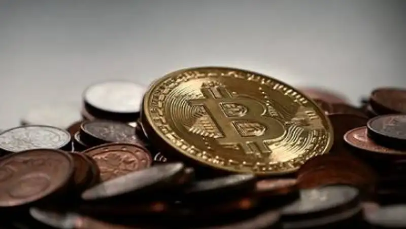 Цена биткоина вновь побила рекорд