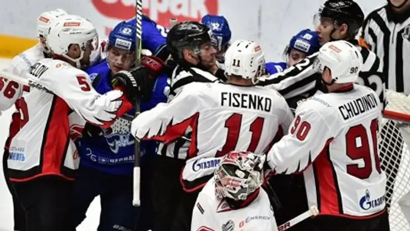 «Барыс» уступил омскому «Авангарду» в матче КХЛ