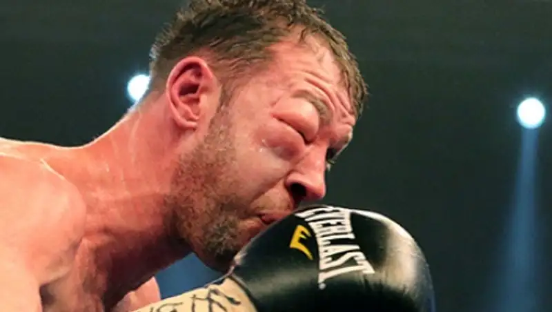 Мама запретила сопернику Роя Джонса лететь в Москву без тренера