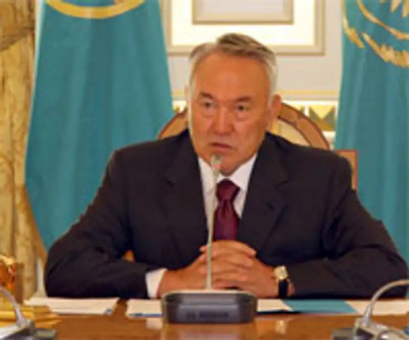 Нурсултан Назарбаев предложил создать трехуровневую схему «электронного акимата», фото - Новости Zakon.kz от 10.07.2012 21:23