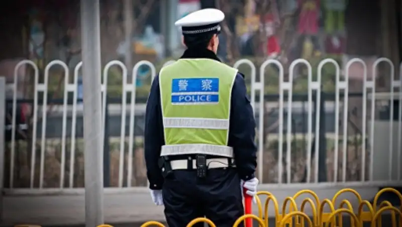 Полиция юга КНР задержала 140 подозреваемых в мошенничестве через соцсети