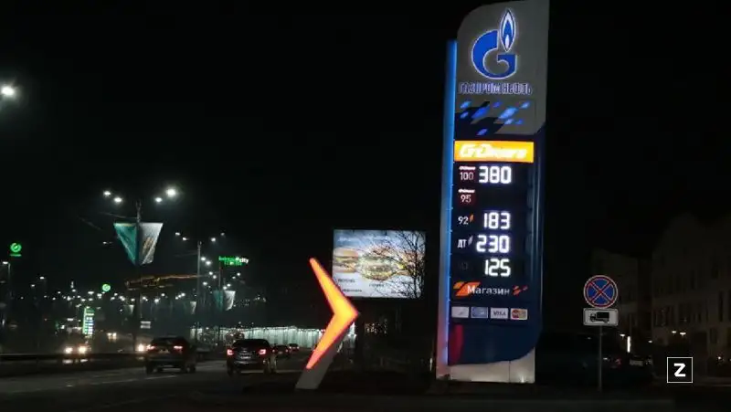 цены на бензин, фото - Новости Zakon.kz от 20.12.2021 10:06