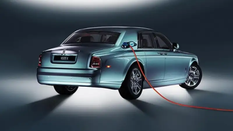 Электрокар Rolls-Royce получит большой запас хода