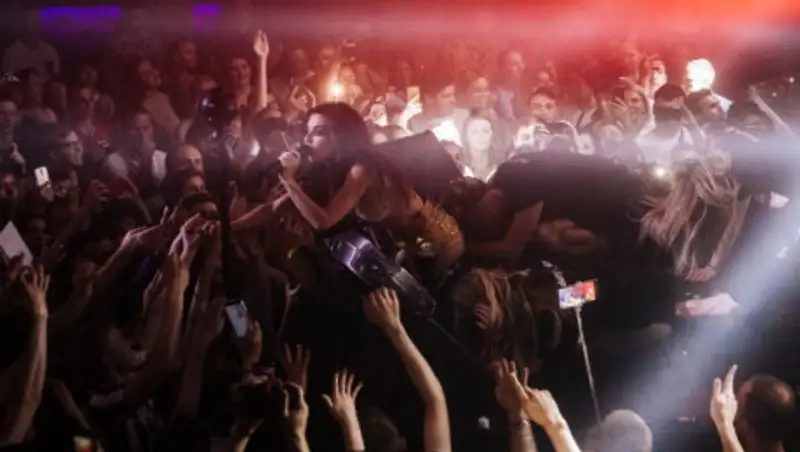 Солистка группы "Винтаж" страдает раздвоением личности