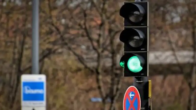 В Алматы запустят новую систему работы светофоров
