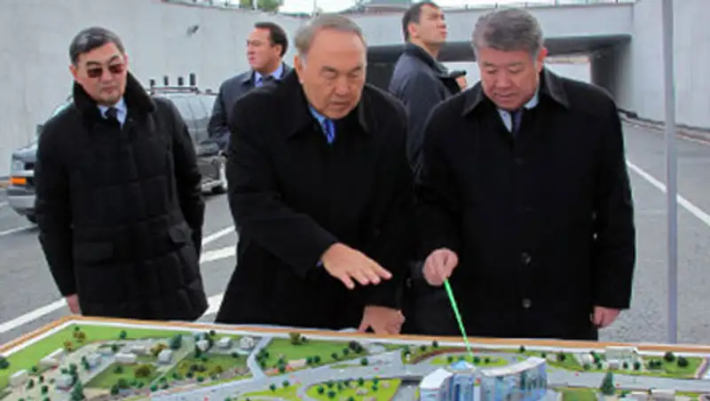 Строительство новых развязок способствует снижению уровня загрязнения Алматы - Н.Назарбаев, фото - Новости Zakon.kz от 28.10.2013 23:36