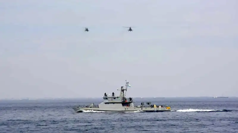 Боевые корабли уничтожили морские и воздушные цели в акватории Каспийского моря