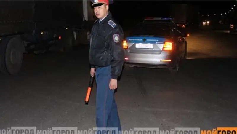 В Уральске легковушка врезалась в "КамАЗ" - пятеро пострадавших 