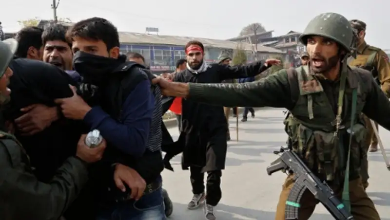 Нападение в Джакарте совершили 14 боевиков, в том числе смертники