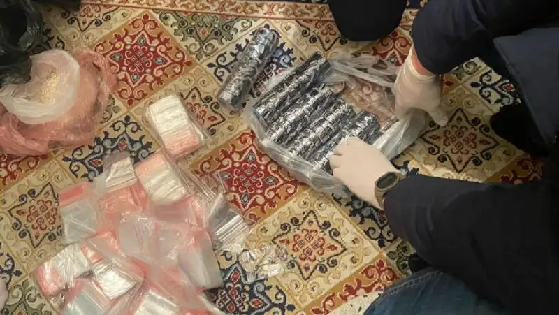 Спецоперация в Алматы: изъяты наркотики на 149 млн тенге