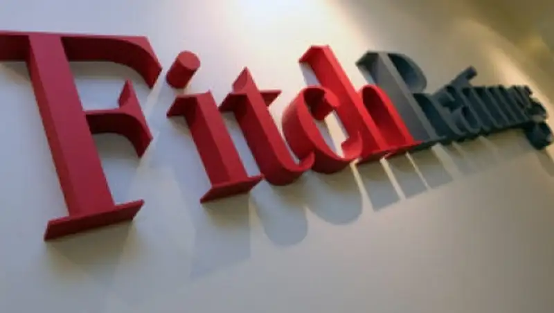 Fitch прогнозирует замедление роста ВВП Казахстана до 2,5% в 2015 году