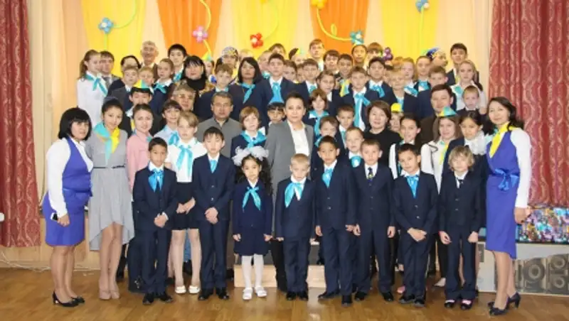 Ко Дню Первого Президента коллектив Алматинского городского суда посетил Детский дом №2