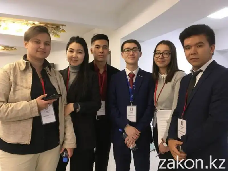 Тысячи казахстанцев получили помощь в рамках акции «Народный юрист», фото - Новости Zakon.kz от 25.11.2019 14:03