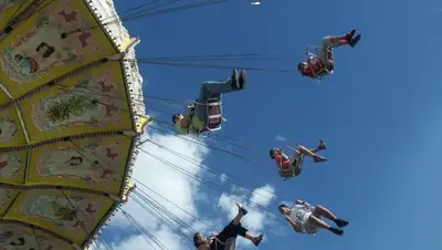 Аттракцион загорелся в Актобе, фото - Новости Zakon.kz от 22.06.2022 23:17