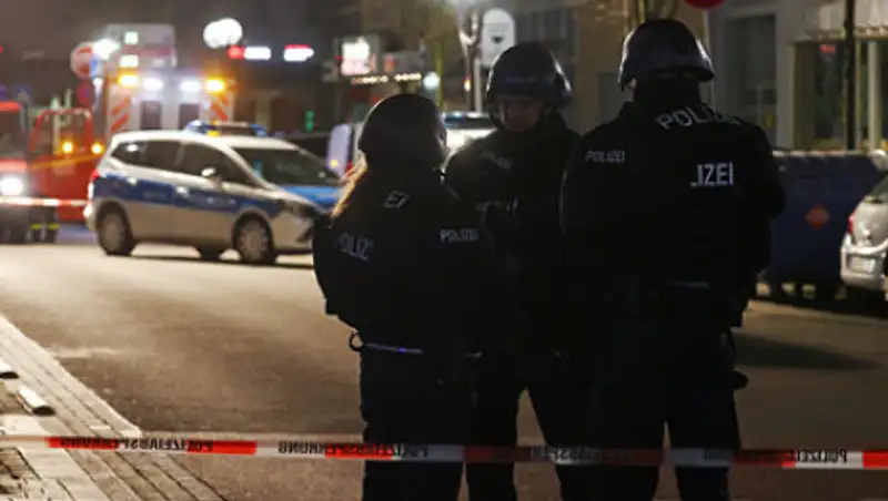 В кальянных застрелили восемь человек в Германии