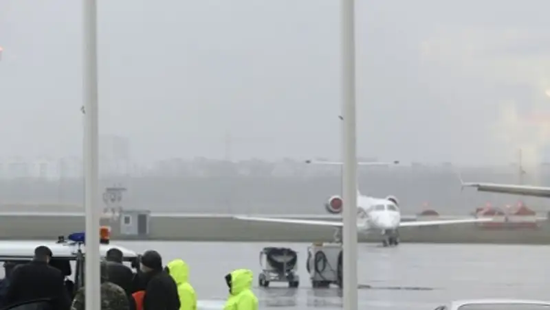 Посольство Киргизии проверяет данные о стюардессе на рейсе FZ981