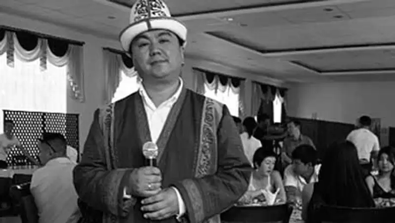 В столице Киргизии зарезали тамаду, фото - Новости Zakon.kz от 14.11.2013 22:14