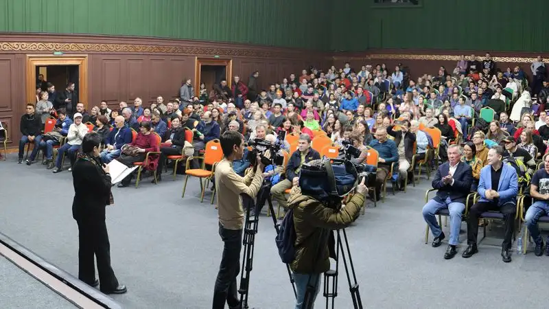 премьера фильма о восхождении, фото - Новости Zakon.kz от 03.03.2023 10:36