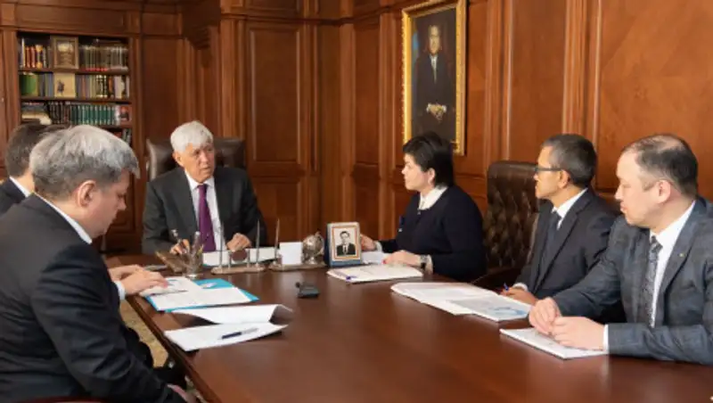 Баталов встретился с руководством фонда "Даму"